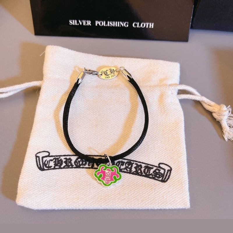 Ch**me He**ts bracelets